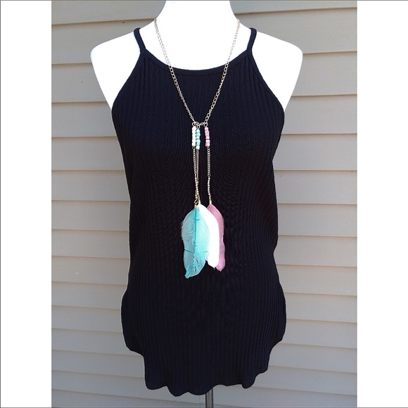Tops - 🆕Black Ribbed Cami TankTop+Feather Necklace